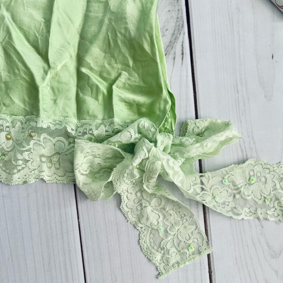 Chartreuse Green Sleeveless Top - Picture 2 of 6